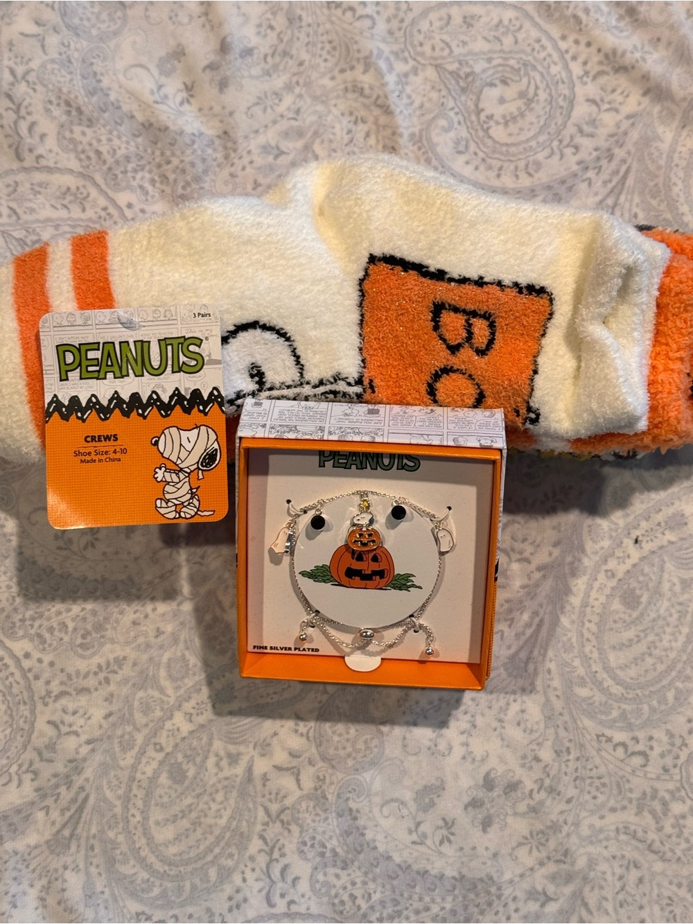 Peanuts Snoopy & Woodstock Fine Silver Plated Halloween Bracelet & 3 Fuzzy Socks